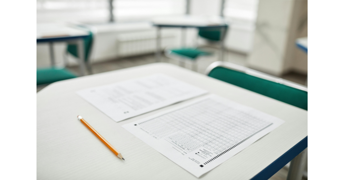 IELTS か TOEFL: どの英語能力試験を受けるべき?